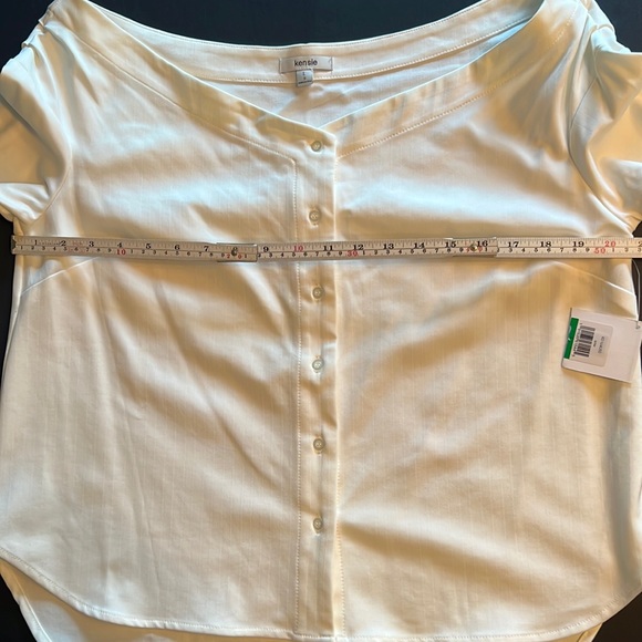Kensie off the shoulder button front shirt -NWOT - Picture 5 of 7